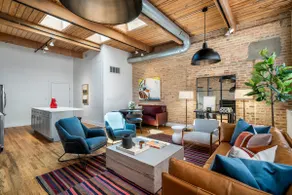 The Mercer - West Loop/Fulton Market Designer Flat - Image 4