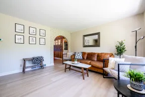 NEW LISTING—-UNION PIER PERFECTION—HOT TUB, FIRE PIT, WALK TO LAKE!! - Image 5