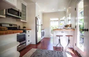 Cute 1BD House - Walk Downtown! - Image 4