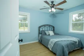 Farmhouse Retreat near Bennett Springs Park - Image 5