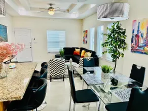 Casa FELIZ, Luxury apartment McAllen, Tx - Image 2