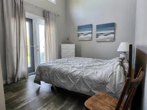 Cozy Family Waterfront Cottage - Image 4