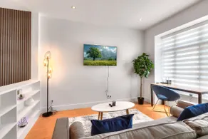 Loft The White Pearl Plateau-Mont-Royal 3 Beds - Image 3