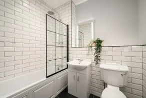 Brand new Trinity flats - Image 4