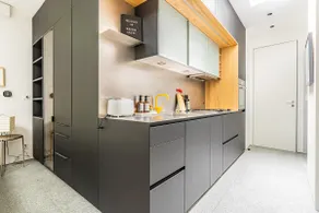 Hip Studio Central Bellevue - Image 4
