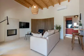 Okeanos Villa by Anita Holiday Homes - Image 4