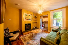 Luxury Central Oasis King Beds, Log Burner &Garden - Image 2