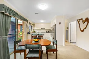 Beachside Retreat - Image 5