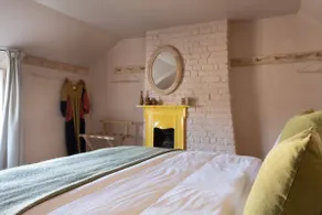 Charm Cottage - Image 2