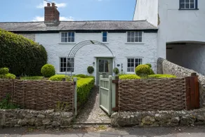 Charm Cottage - Image 3