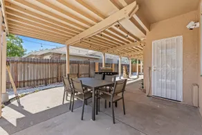 Family Oasis: Modern 4-Bedroom Escape” - Image 3