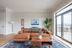 Large 2-Bedroom with Huge Roof Deck view of Chicago Skyline - Image 5