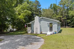 Cottage in the Cove Lake Hartwell Lots of Parking - Image 4