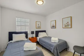 Casa Noble Retreat - Entire Home King/Office - Image 3