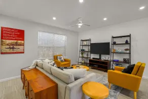 Casa Noble Retreat - Entire Home King/Office - Image 4