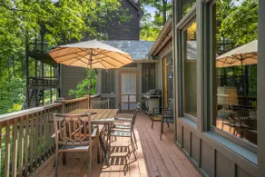 Chic Sapphire Lodge | Epic Mtn Views | Sleeps14 - Image 5