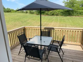 Stylish 3BR Near Sports Park + BluOval w/ WiFi +AC - Image 5