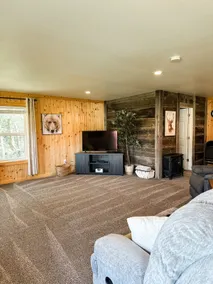 Serene 4-bedroom cabin in rural Missouri - Image 4