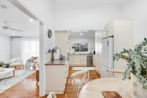 Jacaranda Cottage - Charming, Central & Family Friendly - Image 4