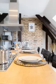 Atypical and bright air-conditioned loft, Vieux-Tours - Image 5