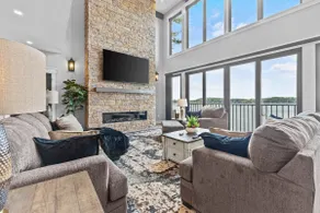 Luxury Lakefront 4BR w/ Beach - Image 2