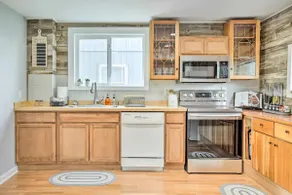 Guest-Favorite Central Casper Home for Stays - Image 4