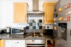 Modern Apartment in London - Image 4