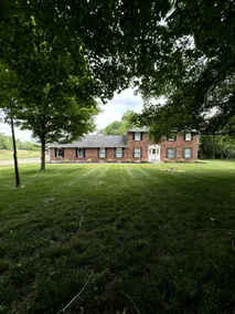 The Fairfield Farmhouse - Image 5