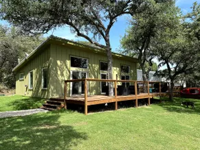 Newly Built Lakefront Getaway - Image 5