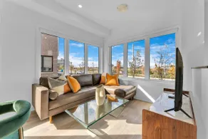 The Mosaic House Downsview Park Blvd! - Image 2