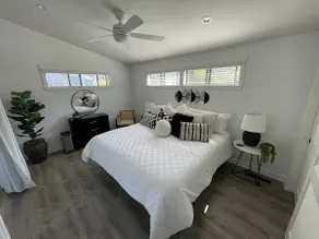 Cute & Cozy 2bd/1ba SB Homestay - Image 2