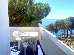 Copanello Sea View Apartment - Image 4