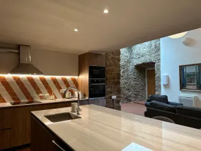 Charming apartment with fireplace in Empordà - Image 2