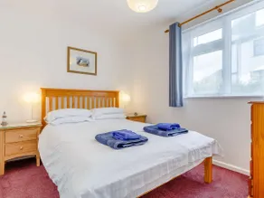 Beautiful space in stunning Mullion Cove. - Image 2