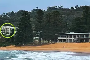 Beach Apt Across the Village - Image 4
