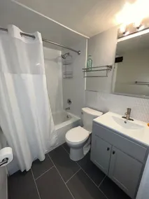 Quiet 1BR Urban Retreat In Fun, Funky Riverwest - Image 2