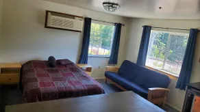 Dog and Wind Mountain RV Park Apt # 2, Home Valley - Image 4