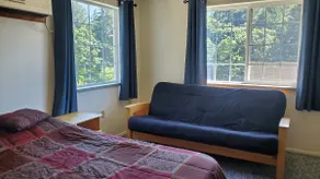 Dog and Wind Mountain RV Park Apt # 2, Home Valley - Image 2