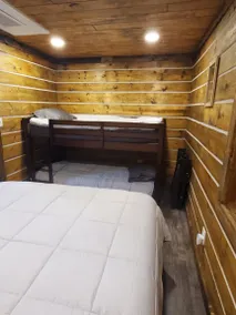 Stewart Lake Inn - Image 3