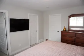 Newly built 3 bedroom Sundown Home With AC - Image 2