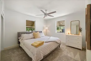 Charming 2BR Cottage Stay: Close to Downtown - Image 3