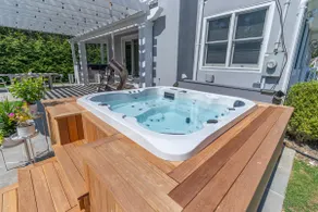 Hamptons Luxury • Pool, Jacuzzi & Outdoor Kitchen - Image 4