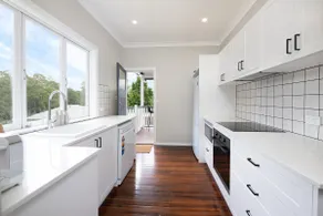 Glass House Cottage - Image 4