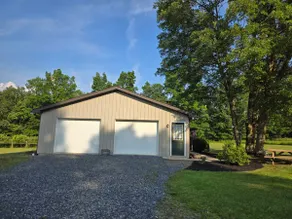 Secluded 2-bdrm, 13 acres near ATV trails & PSU - Image 2
