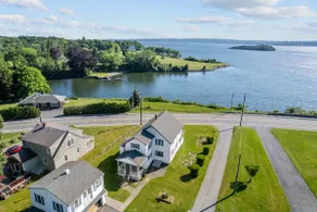 Boutique Luxury Waterfront w/Pool & Sunset Views - Image 2