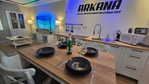 Arkana with private parking - Image 2