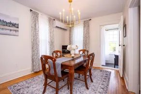 Historic Bank Managers Apartment - Image 2