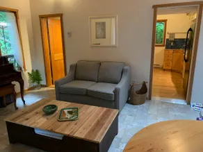 Thimbleberry Suite | Cozy Forest Stay Near Ganges - Image 4