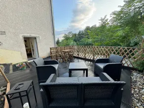 Air-conditioned 2-room in house with parking - Image 3