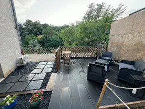 Air-conditioned 2-room in house with parking - Image 4